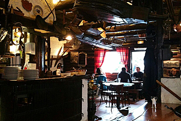 Crepes a Go Go Restaurant, Les Deux Alpes interior