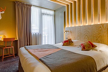 Le Refuge des Aiglons Hotel, Chamonix double bedroom