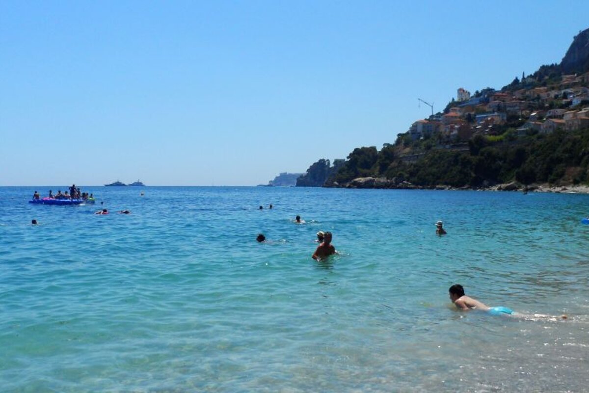 Plage du Golfe Bleu Beach, Roquebrune