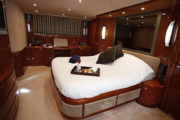 Princess 78' 23m Motor Yacht, Mallorca Island cabin