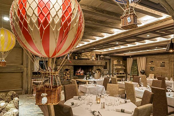 Le 80 Restaurant, Meribel Centre interior