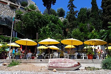 Plage du Buse, Roquebrune restaurant
