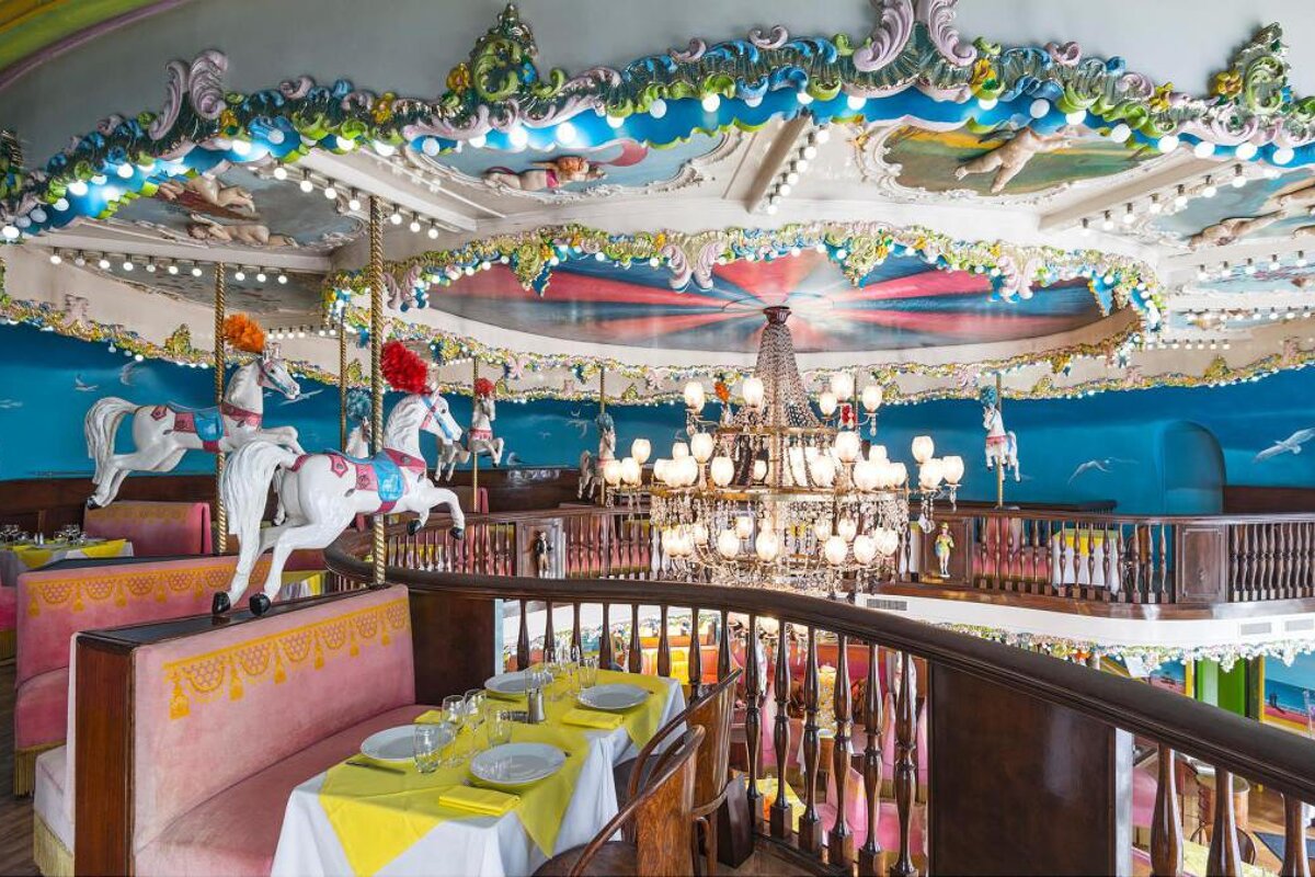 Le Negresco Hotel, Nice hotel restaurant