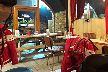 Le Trappeur restaurant review interior