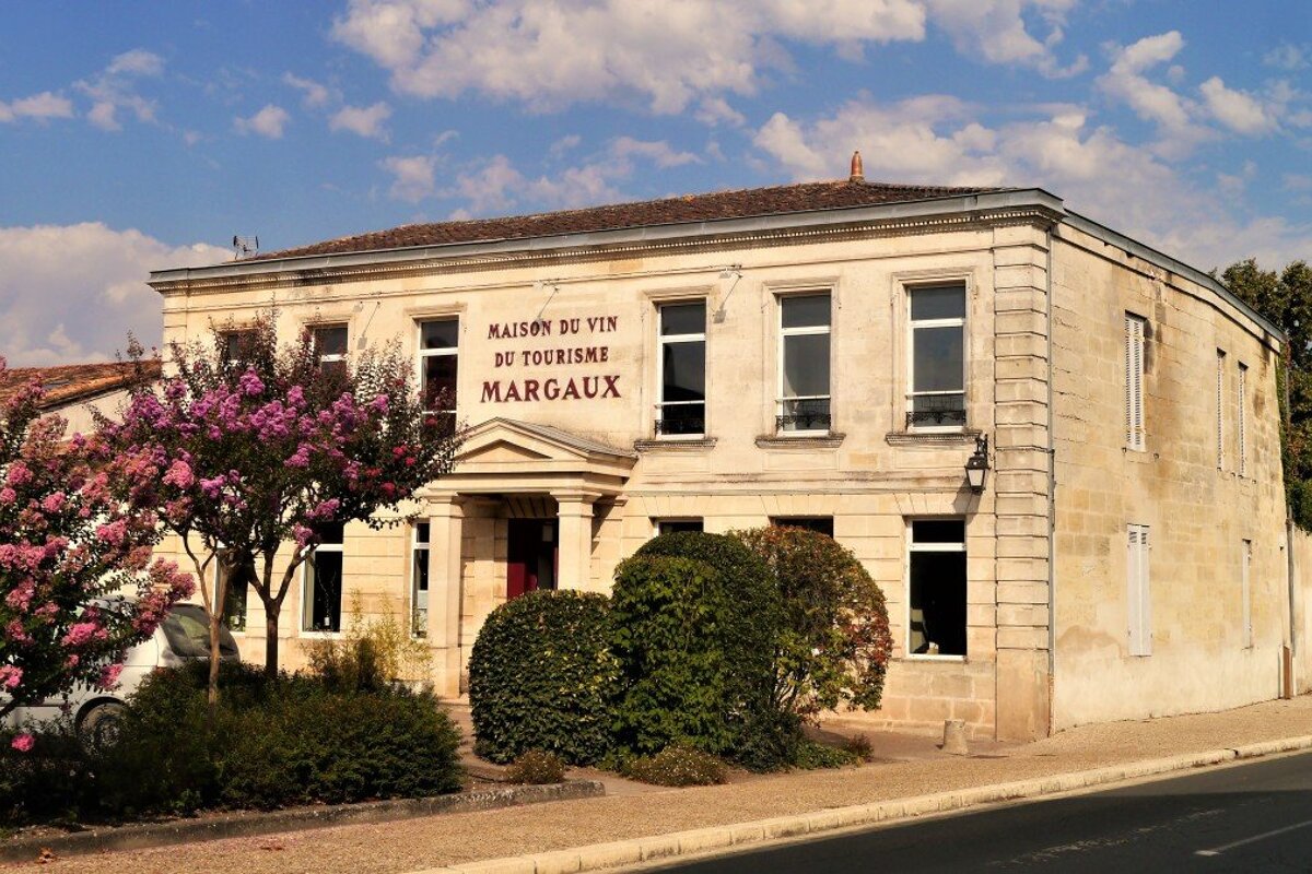 the exterior of Maison du Vin in Margaux