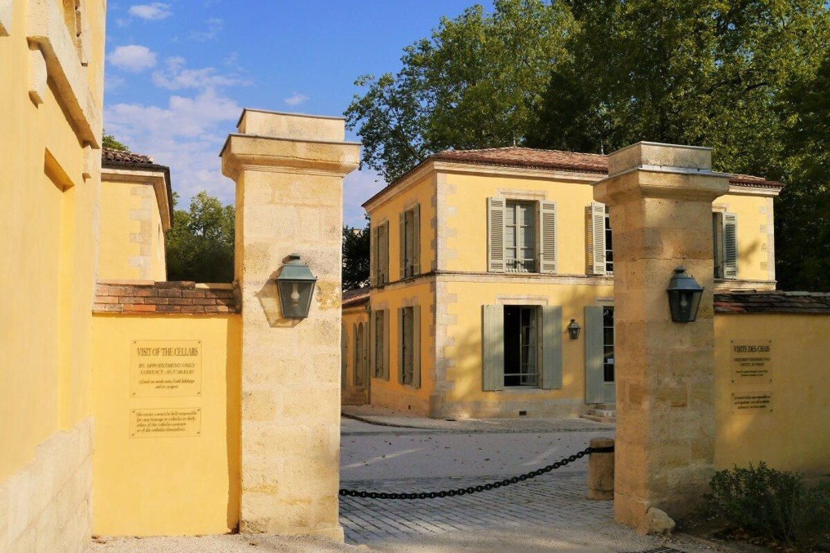 gates of chateau margaux winery buildings