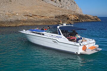 9 Person Motor Boat, Port de Pollenca (Puerto Pollensa)