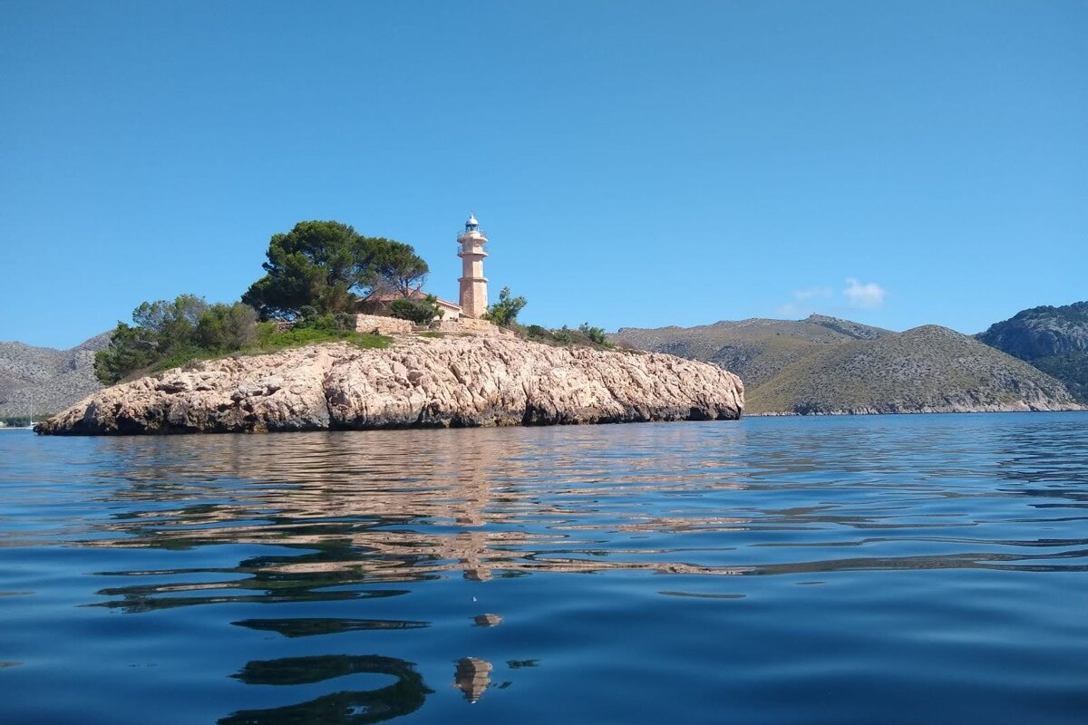 9 Person Motor Boat, Port de Pollenca (Puerto Pollensa)