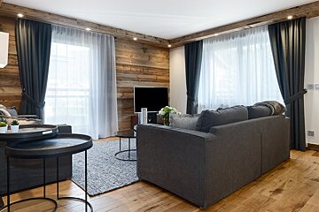 Annapurna B104 Apartment, Les Gets living-room