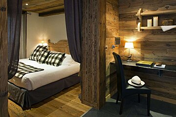 Hermitage Paccard Chalet Hotel, Chamonix double bedroom