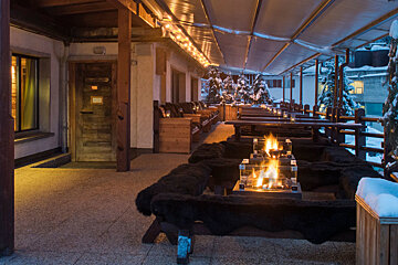 Pub Mont Fort, Verbier terrace