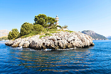 Sailing & snorkelling tour from Port de Pollença