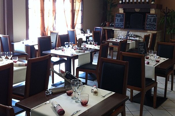 Cafe de la Liberte Restaurant, Podensac interior