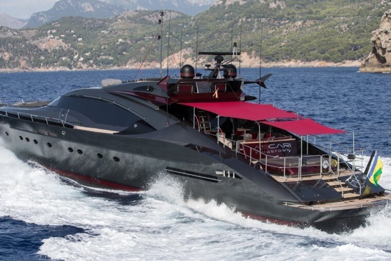 A boat with the word car on the side