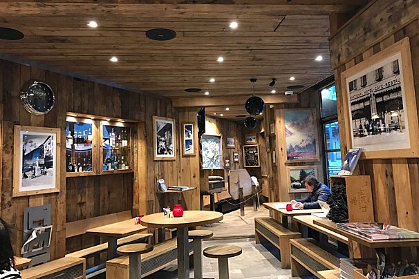 Elevation 1904 Restaurant, Chamonix - Centre interior