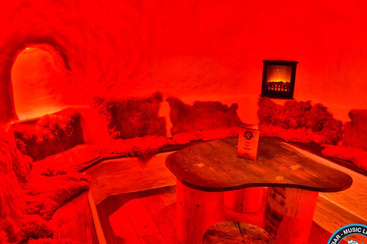 Igloo Igloo Bar, La Plagne Centre interior