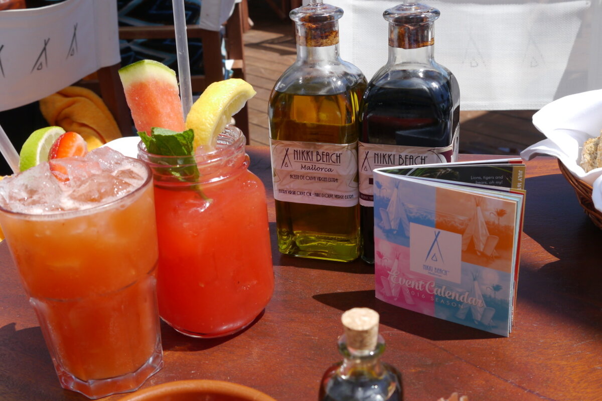 cocktails on the table at nikki beach beach club mallorca