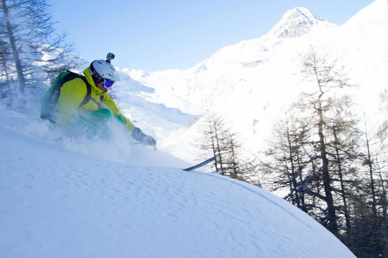 Why you should go heliskiing in this spring 2018