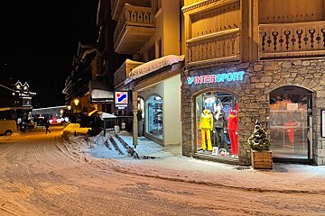 Cristal de La Roche | Ski Hire, Courchevel 1850
