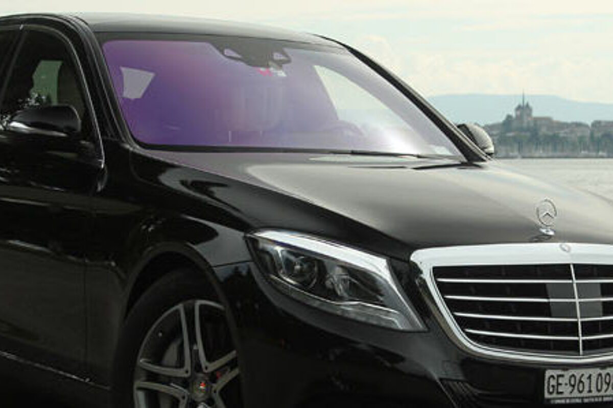 GMC Limousines Airport Transfers, Courchevel