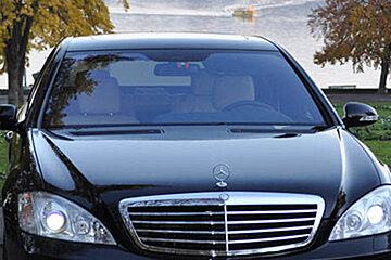 GMC Limousines Airport Transfers, Courchevel