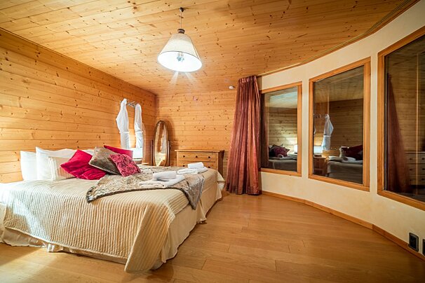Laurent Chalet, Morzine double room