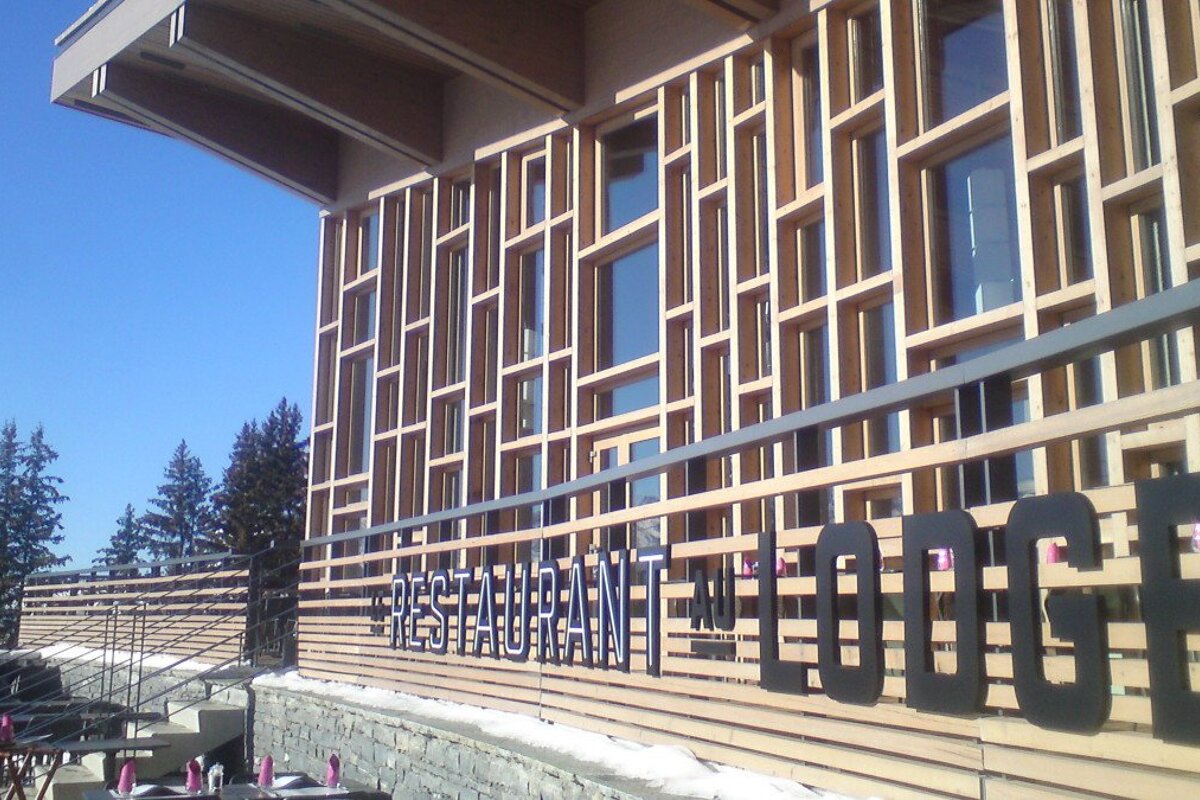 Le Restaurant at Le Lodge Review exterior