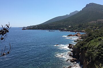 a view along the esterel coastline