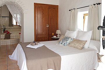 Can Parramatta Hotel, Santa Eulalia double bedroom