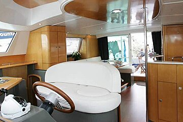 Cumberland 44 13.6m Power Catamaran, Palma de Mallorca cockpit