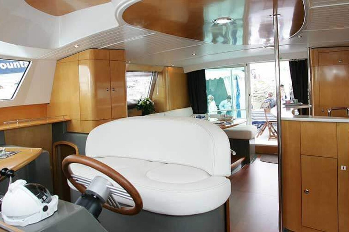 Cumberland 44 13.6m Power Catamaran, Palma de Mallorca cockpit
