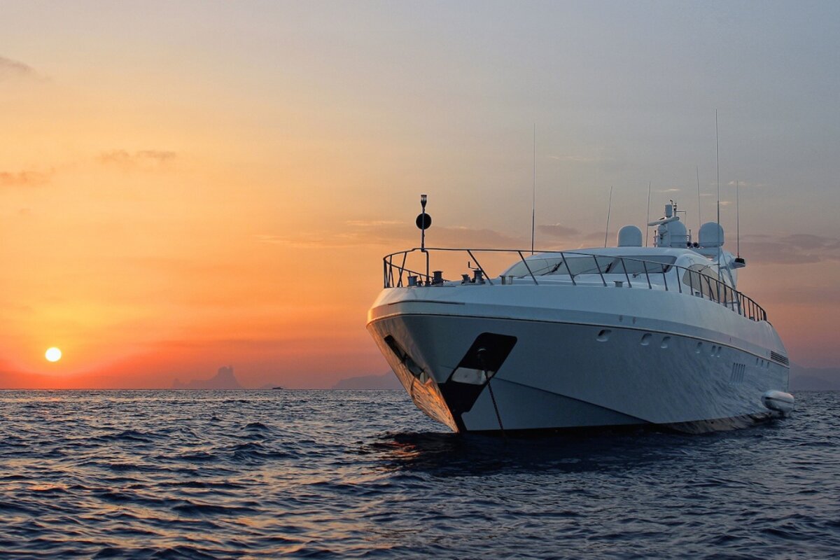 Bespoke Yacht Charter, 