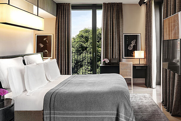 Bulgari Hotel Hotel, Milan double bedroom