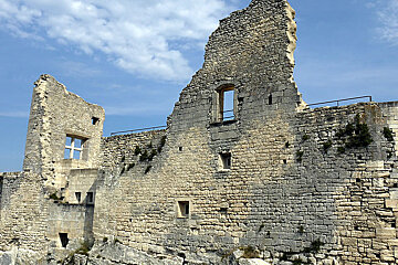 a ruined section of broken wall
