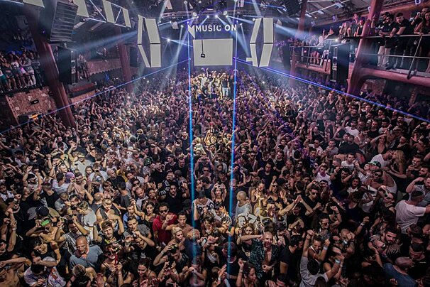 Amnesia Nightclub, San Rafael interior