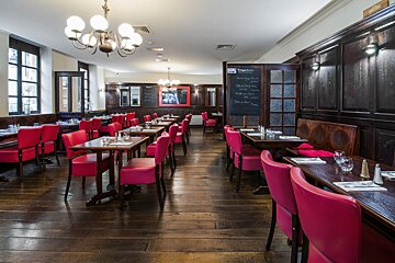 Atelier Manzo Restaurant, Orleans interior
