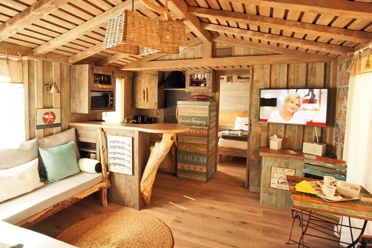 Kon Tiki Riviera Villages, Ramatuelle living-room