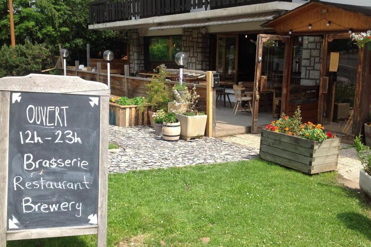 Bec Jaune Brewery, Morzine exterior