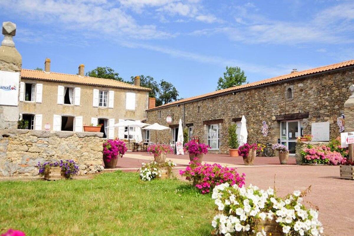 Domaine des Forges Camping, Avrille area