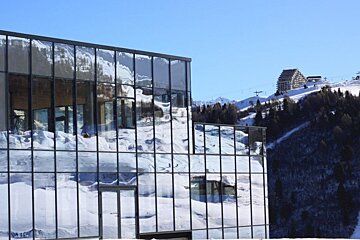 Le 360 Restaurant, Montalbert exterior