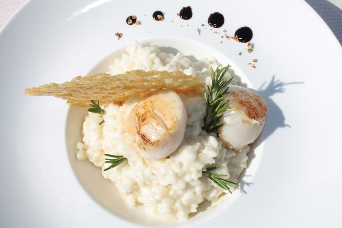 Les Pirates Restaurant, Juan les Pins style of cuisine