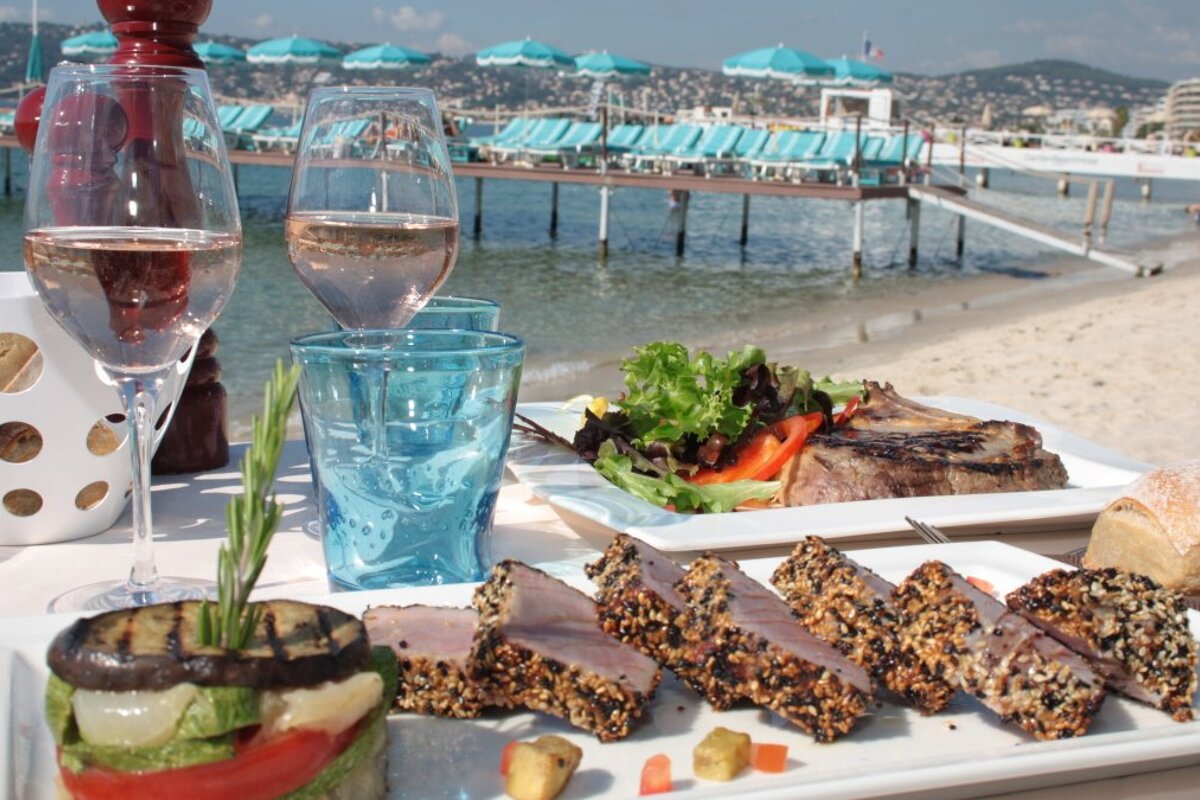 Les Pirates Restaurant, Juan les Pins style of cuisine