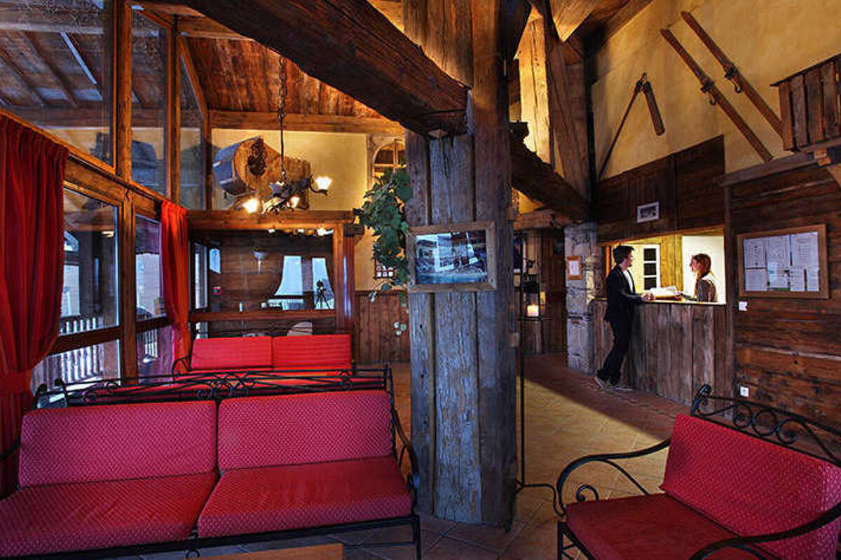 Loup Blanc Chalet, Val Thorens lounge