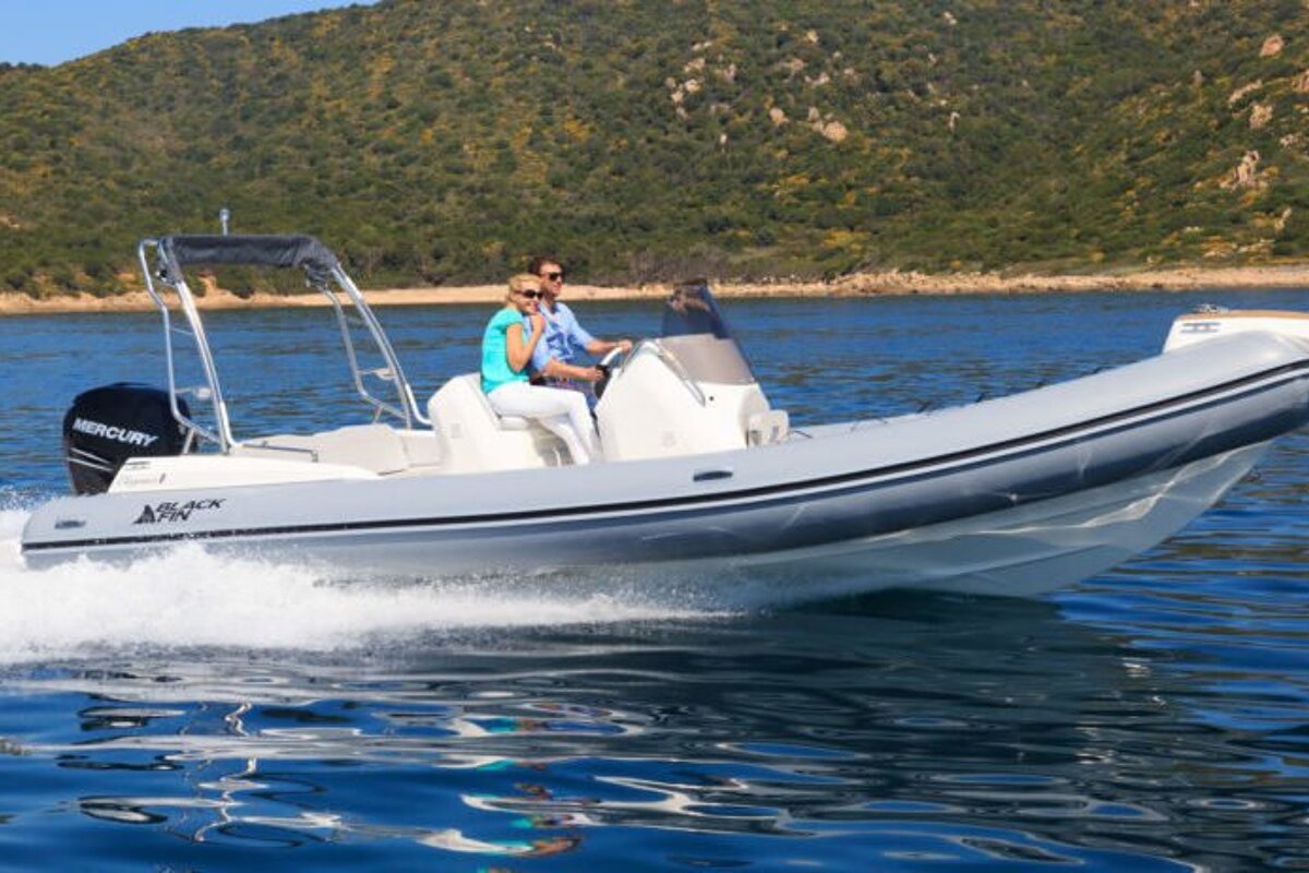 12 person Motor Boat, Golfe Juan exterior