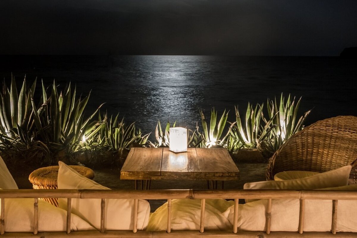 Aiyanna Beach Club, Cala Nova terrace