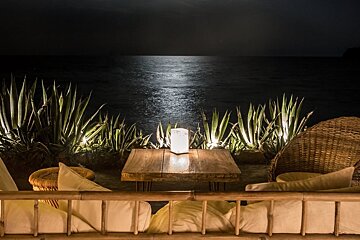 Aiyanna Beach Club, Cala Nova terrace