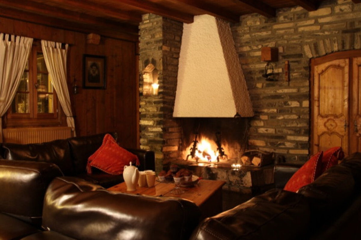 Beziere Chalet, Morzine Old Town lounge