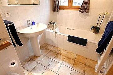 Des Amis Chalet, Les Prodains bathroom
