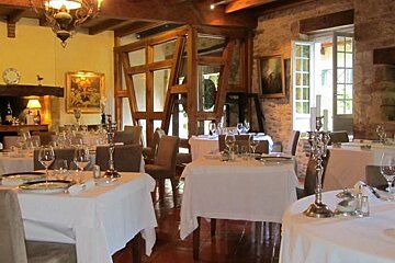 Le Moulin de la Beune Restaurant, Les Eyzies-de-Tayac interior