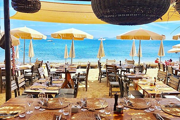 Les Graniers Restaurant & Beach Club, Saint Tropez restaurant